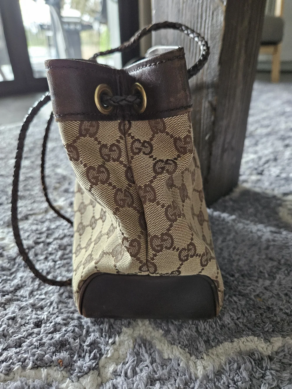 Gucci Beige & Brown GG Canvas Drawstring Shoulder/Crossbody Bag - Picture 4 of 11